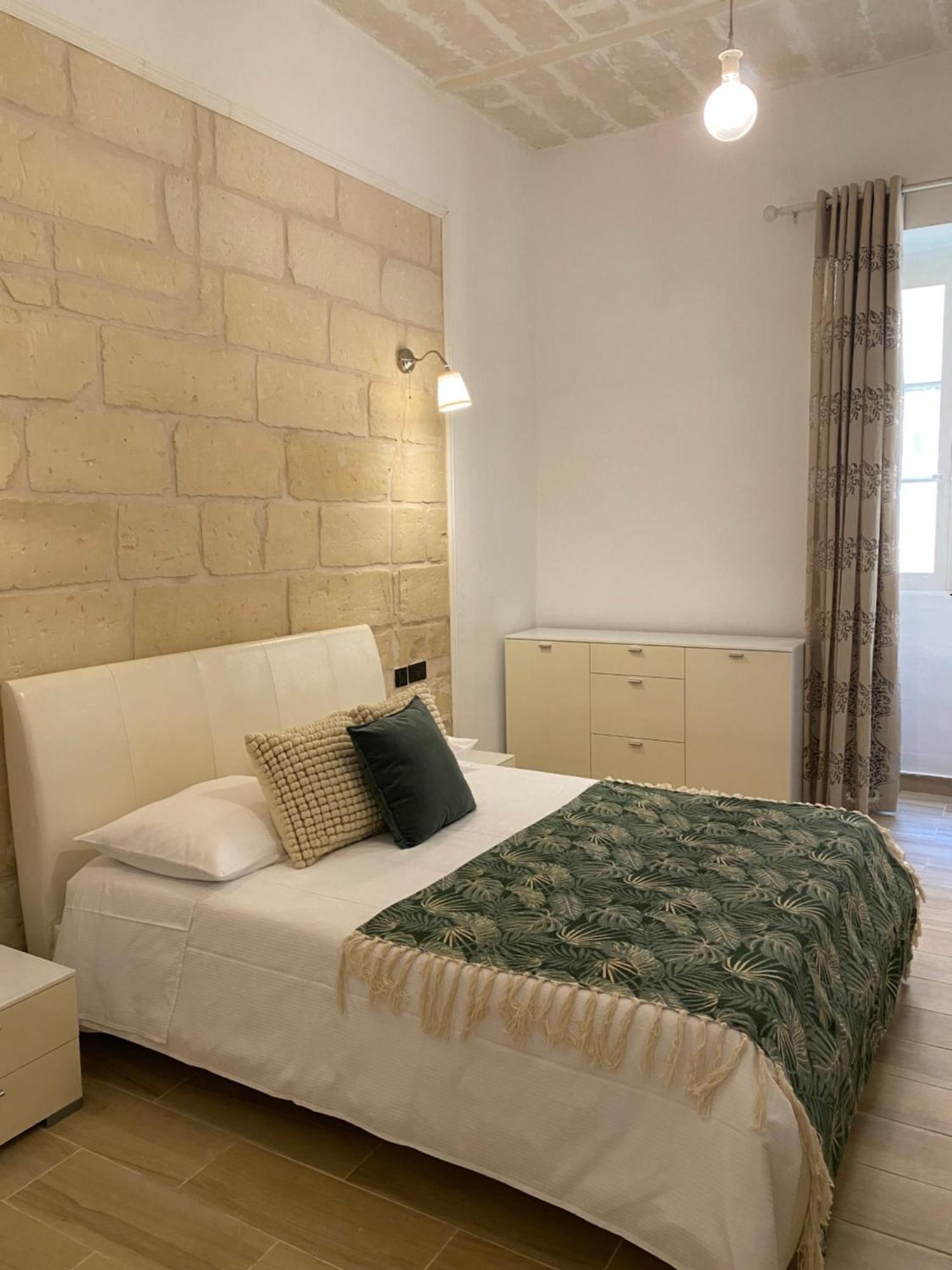 סליאמה Stylish Typical Maltese Getaway Close To The Sea מראה חיצוני תמונה